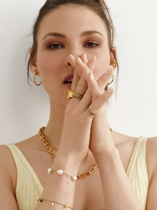 Newfemininity ARMBAND GOLD 7 Newfemininity ARMBAND GOLD – Bild 5