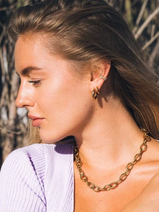 SMOOTH HOOP SMALL OHRRINGE GOLD 6 SMOOTH HOOP SMALL OHRRINGE GOLD – Bild 4